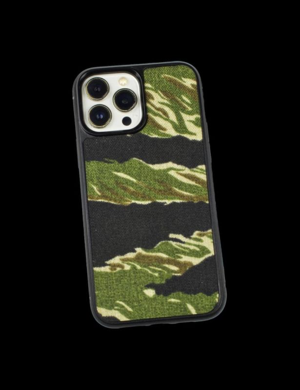 Чохол для iPhone мультикам