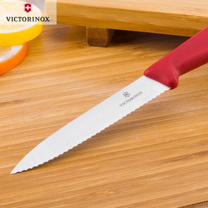 Кухонний ніж Victorinox Swiss Classic Paring 6.7731, лезо - 10 см, червоне руків'я