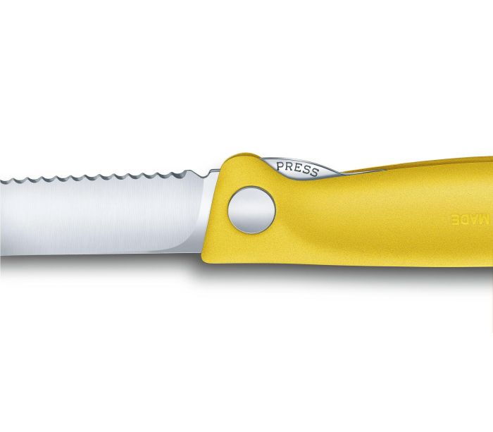 Ніж кухонний Victorinox Swiss Classic Foldable Paring 6.7836.F8B, серейтор, жовтий