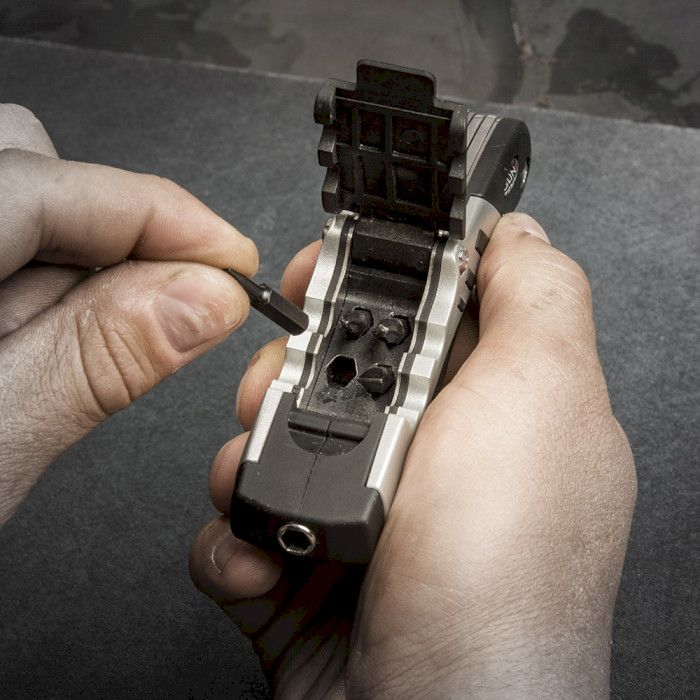 Мультиінструмент Real Avid Gun Tool 18-in-1 AVGTBX211