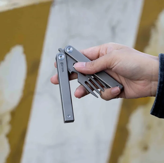Багатофункціональна вилка Olight «метелик» (OBA01)
