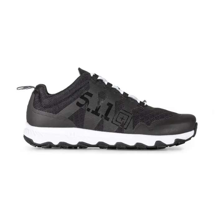 Кросівки 5.11 Tactical A/T Trainer Black/White 12429-934