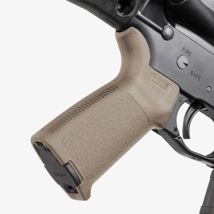 Руків’я пістолетне MOE Grip – AR15/M4 Flat Dark Earth (MAG415)