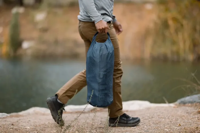 Мішок водонепроникний 5.11 Tactical Ultralight Dry Bag 20L Ensign Blue