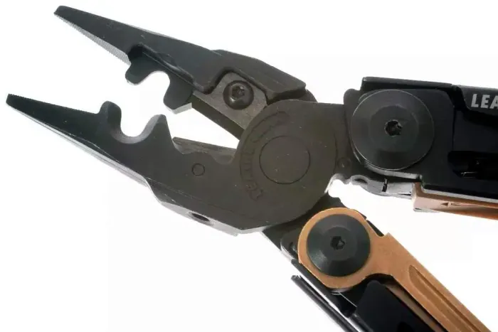 Мультитул Leatherman MUT EOD чохол Molle 833119