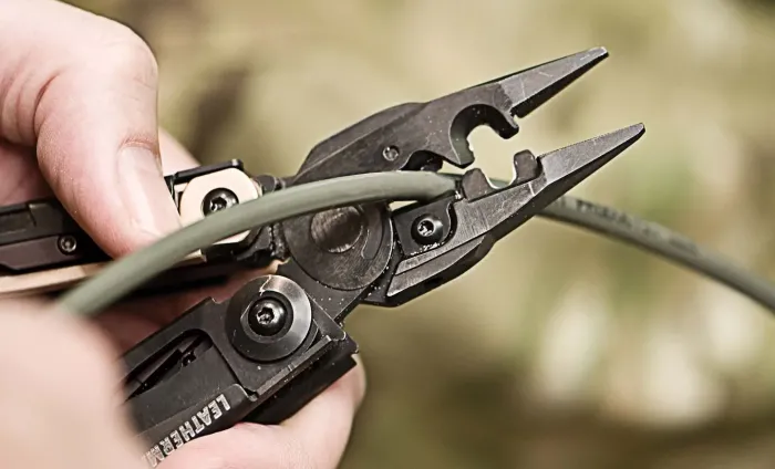 Мультитул Leatherman MUT EOD чохол Molle 833119