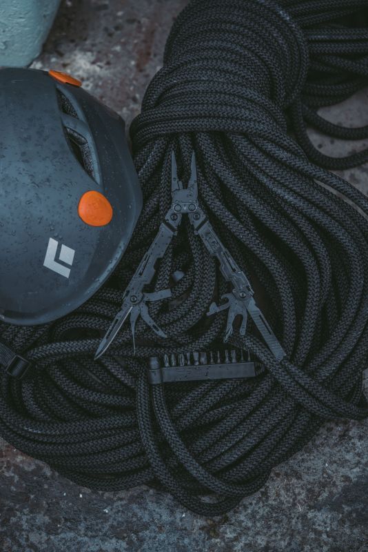 Мультитул SOG PowerAccess Deluxe Black PA2002-CP