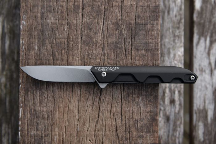 Ніж складаний Extrema Ratio Ferrum E Black