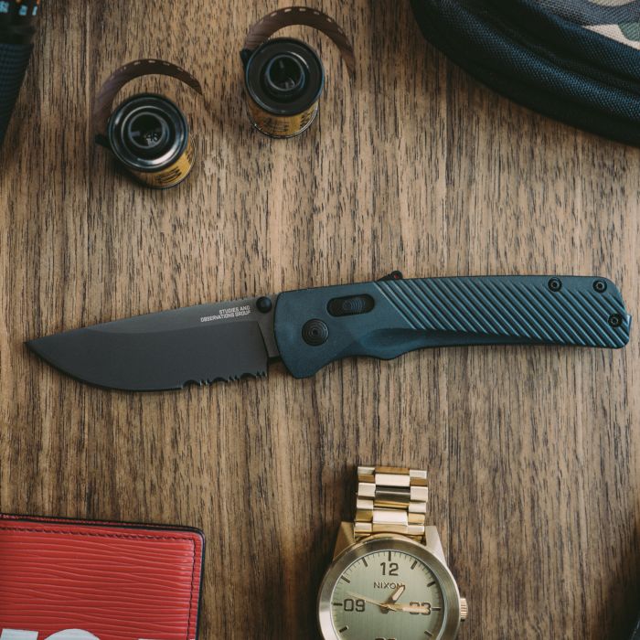 Ніж складаний SOG Flash AT Urban Half Serrated Gray