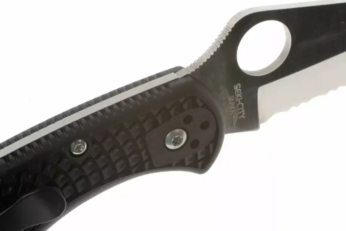 Ніж складаний Spyderco Delica 4 Partly Serrated C11PSBK