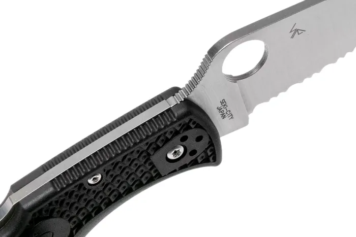 Ніж складаний Spyderco Endela Thin Red Line напівсерейтор C243FPSBKRD