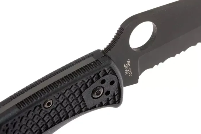 Ніж складаний Spyderco Endura 4 Partly Serrated Black C10PSBBK
