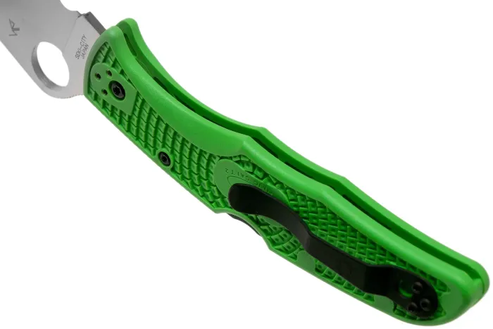 Ніж складаний Spyderco Pacific Salt 2 Green Serrated C91FSGR2