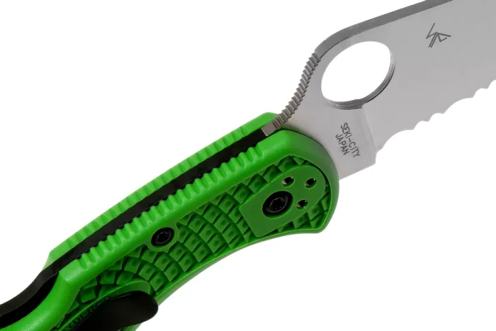 Ніж складаний Spyderco Salt 2 Serrated LC200N Green C88FSGR2