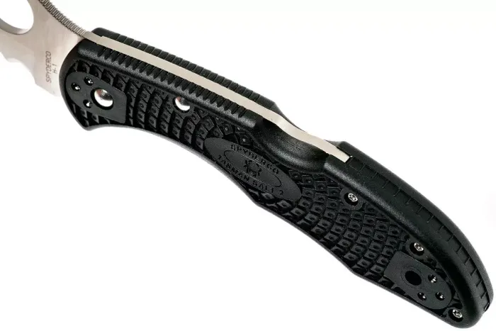 Ніж складаний Spyderco Tasman Salt 2 Serrated Black C106SBK2