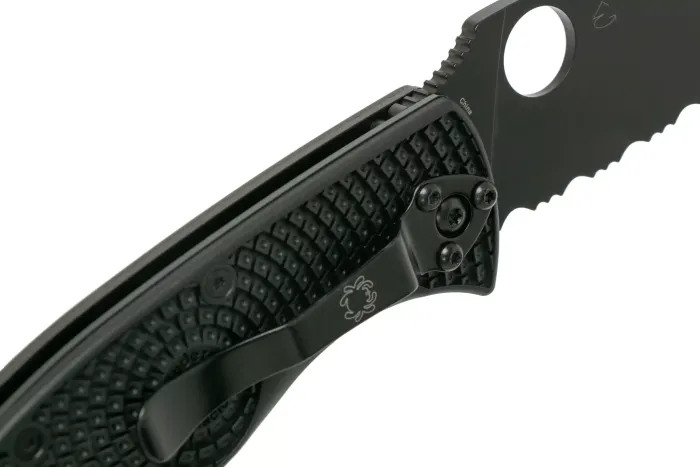 Ніж Spyderco Tenacious Lightweight Black Blade Serrated C122SBBK