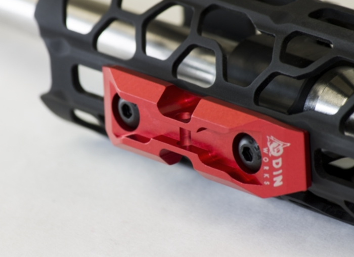 Низькопрофільний адаптер для сошок ODIN M-Pod на базу кріплення M-LOK Red