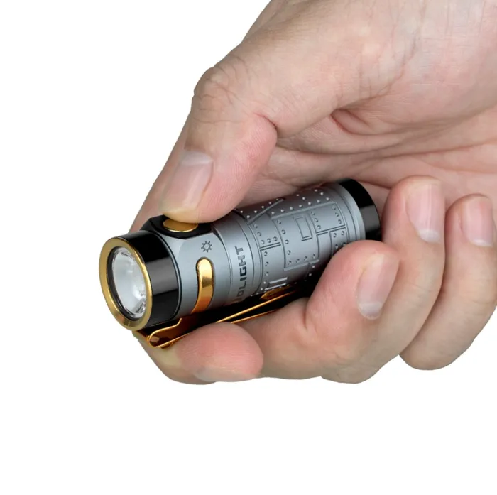 Ліхтар Olight Baton 4 1300 Lm EDC Flashlight Fighter Pilot (0.0000.3077)
