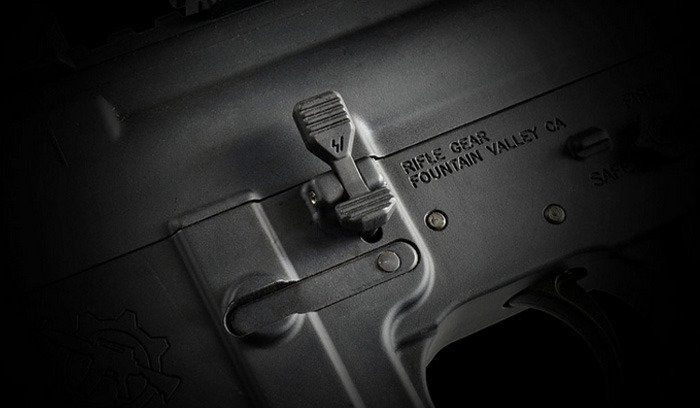 Запасні частини Strike Industries для нижнього ресивера AR Lower SI-AR-E-LRPLT