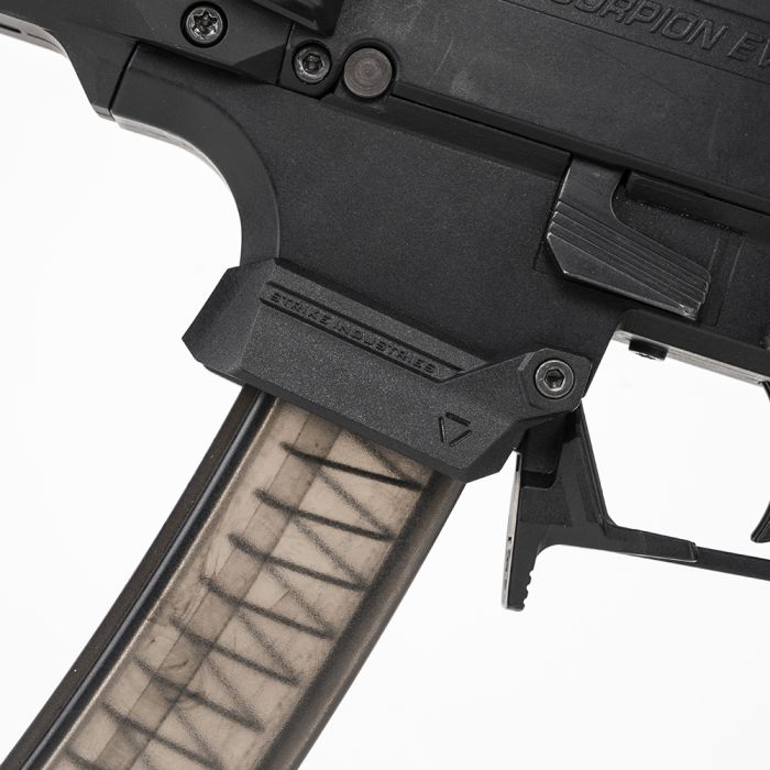 Збільшена шахта магазина Strike Industries Magwell для CZ Scorpion EVO Black SI-CEVO-MAGWELL